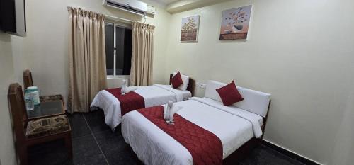 Srikalahasti Hotel | Hotel KSR Grand