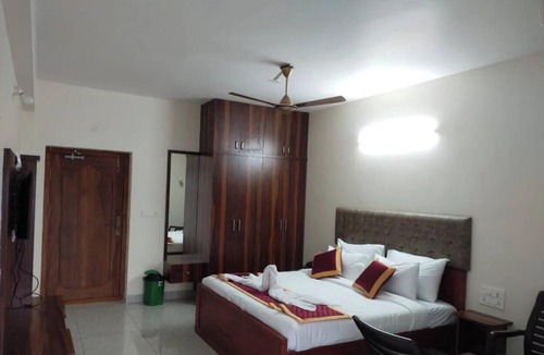 Suluru Hotel | Hotel Kvr Residency Tada