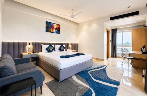Madhapur Hotel | Hotel Kyzen HiTech City- Your Zenly Stay