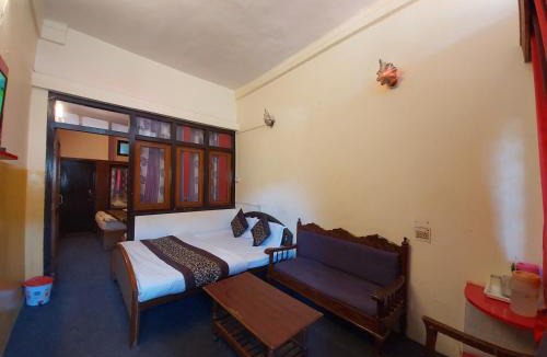 Nainital Hotel | Hotel Lake View Mall Road Nainital