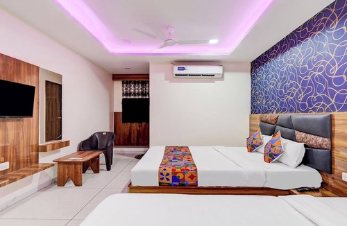 Vadodara Hotel | Hotel Lakeview Vadodara