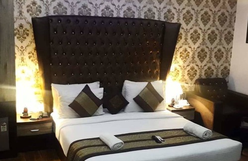 Patel Nagar Hotel | Hotel Lalsons Continental