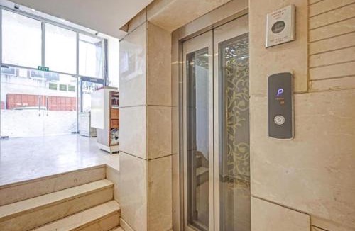 Paharganj Hotel | HOTEL Le CASHEW 2 MIN WALKING DISTANCE RAILWAY STATION