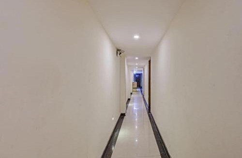 Paharganj Hotel | HOTEL Le CASHEW 2 MIN WALKING DISTANCE RAILWAY STATION