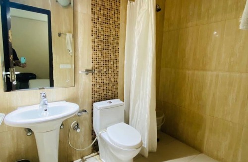 Kalkaji Hotel | Hotel LLoyd Residency Near Nehru Place