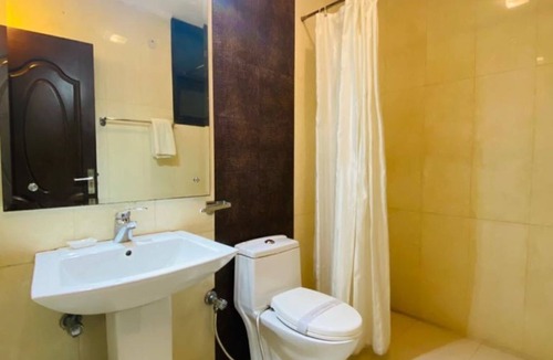 Kalkaji Hotel | Hotel LLoyd Residency Near Nehru Place