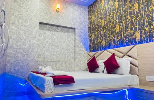 Orchha Hotel | Hotel Maatrika and banquets