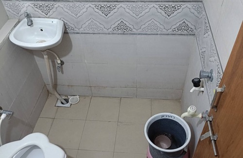 Dwarka Hotel | Hotel Mahalaxmi