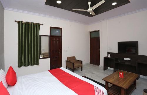 Mathura Hotel | Hotel Maharana Palace