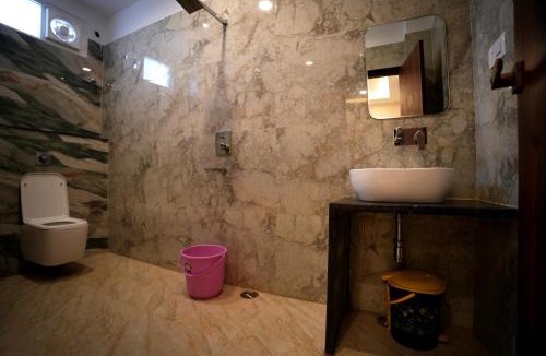 Varanasi House | Hotel Maruti Nandan