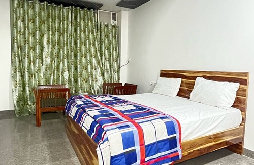New Delhi Hotel | Hotel Mid Town