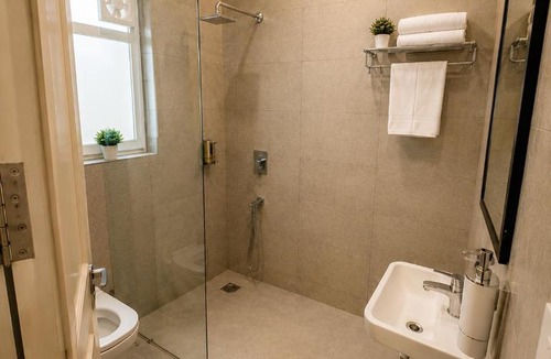 Delhi Hotel | Hotel MORO A Luxury Collection Ashok Vihar & Model Town
