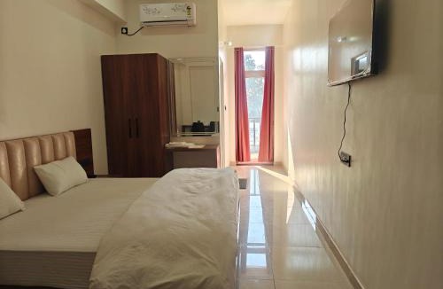 Haldwani Hotel | Hotel Nandaashish