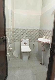 Jhusi Hotel | Hotel Narayana Inn