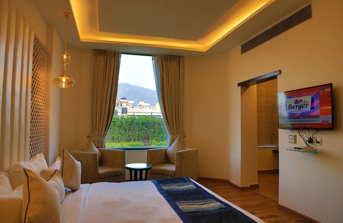 Rishikesh Hotel | Hotel Natraj