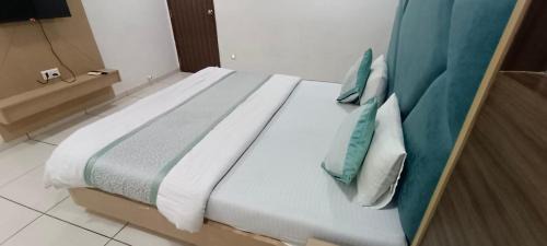 Ahmedabad Hotel | Hotel Nest View In