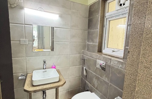 Clover Park Hotel | Hotel Nestoria Corporate Services Aparts