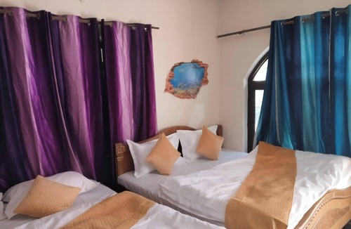 Guptkashi Hotel | Hotel New Pandey Inn
