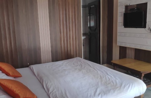 Guptkashi Hotel | Hotel New Pandey Inn