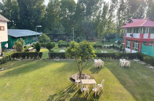 Srinagar Hotel | Hotel New Sahil - Srinagar