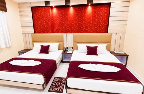 Digha Hotel | HOTEL NEW SIGNATURE INN NEW DIGHA হোটেল নিউ সিগনেচার ইন নিউ দিঘা Near Sea Beach and Lake View Room - All-Room-Attached-Balcony-and-fully-air-conditioned-hotel with- Lift- Wi-fi-Restaurant-Parking-facility- Best Hotel in Digha