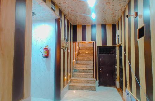 Ayodhya Hotel | Hotel New Vedas Villa 15 mints From Ram Temple