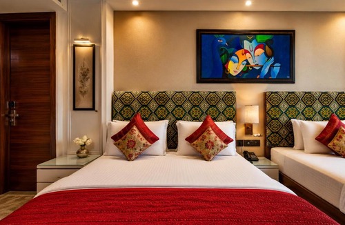 Paharganj Hotel | Hotel Nitya Maharani - New Delhi City Centre
