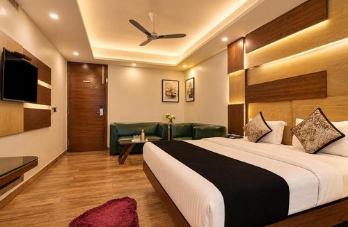 Paharganj Hotel | Hotel Nitya Maharani - New Delhi City Centre