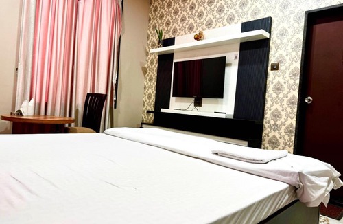 Jabalpur Hotel | Hotel O Batladeo Inn & Mini Resort
