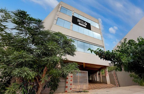 Vijayawada House | Hotel O Benz Circle Vijayawada