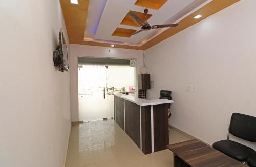 Faridabad Hotel | Hotel O by OYO The Belgium