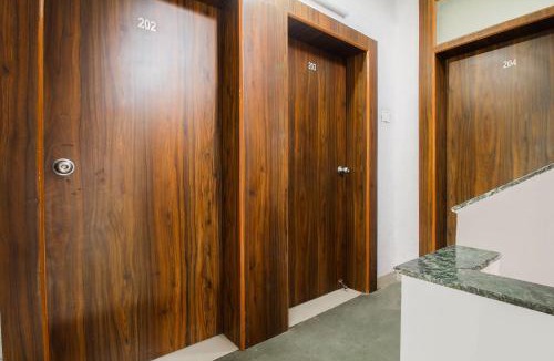 Koregaon Park Hotel | Hotel O Galaxy Near INOX