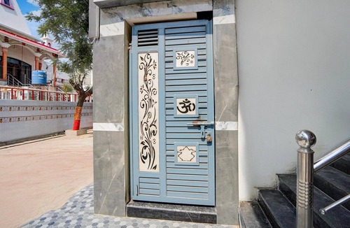 Gomti Nagar House | Hotel O Khargapur Ring Road Formerly Shimla Grand