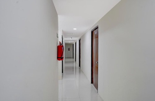 Medchal Hotel | Hotel O Kompally City Mall Formerly Sriman Stay Inn