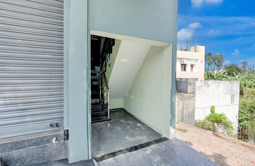 Vijayawada House | Hotel O Krishna Riverview
