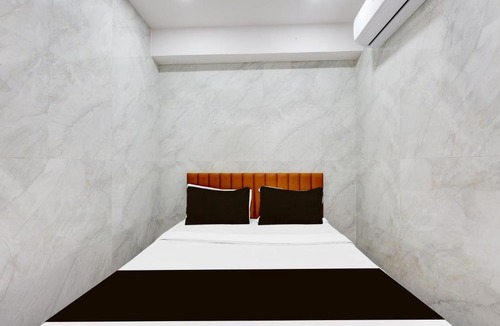 Surat Hotel | Hotel O Lotus