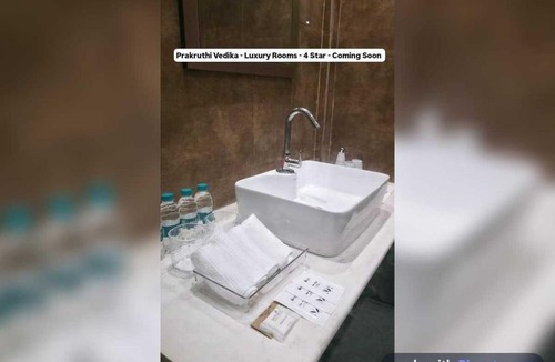 Rajahmundry Hotel | Hotel O Prakruthi Vedika
