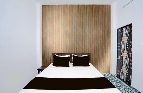 Kanpur Dehat District Hotel | Hotel O Rangoli guest house