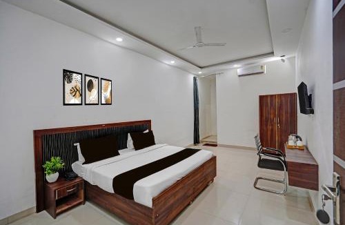 Bhangel Hotel | Hotel O Sector 110 Noida Formerly Luv Kush Tower Bhangel