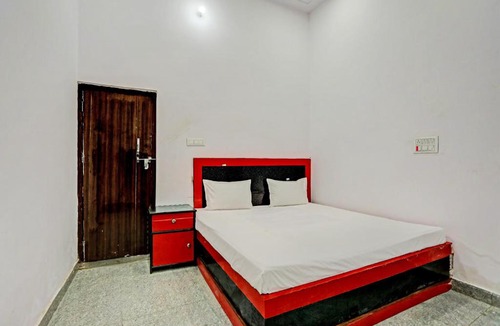 Bhongaon Hotel | Hotel O Soft Petal Residency