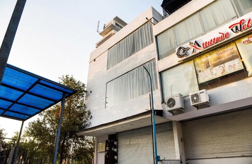 Bhopal Hotel | Hotel O StayCraft