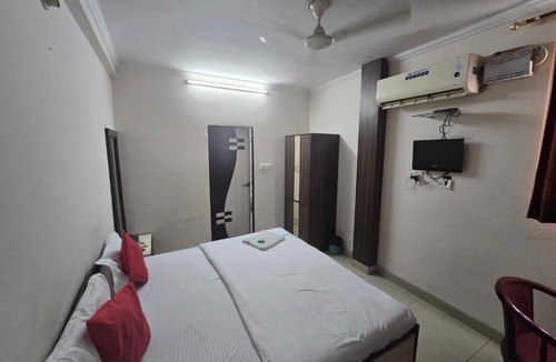 Raja Park Hotel | Hotel O Sunrise