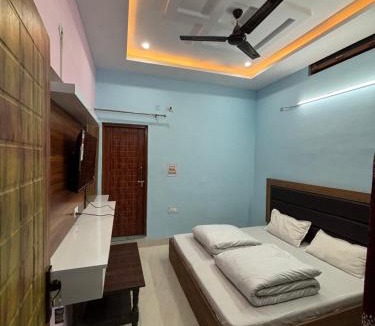 Ukhimath Hotel | Hotel Om Palace