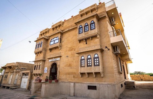 Amar Sagar Pol Hotel | Hotel Ozaki Heritage