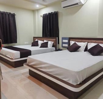 Dabagardens Hotel | Hotel PANDIT PALACE