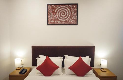 Mahalunge Ingale Hotel | Hotel Paradise