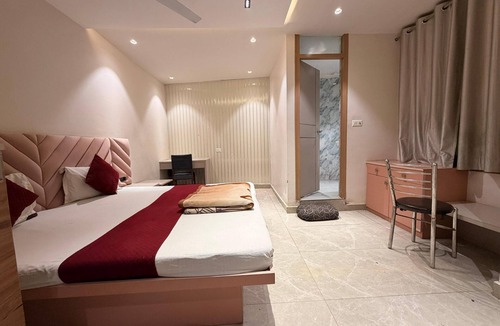 Charbagh Hotel | Hotel Park Avenue