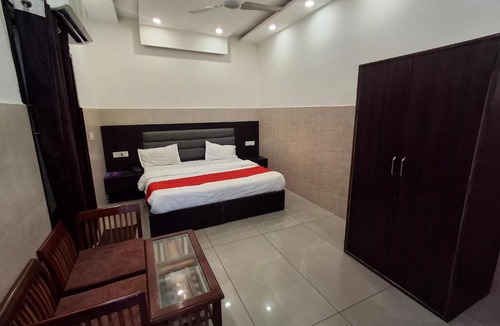 Panipat Hotel | Hotel Park Blu