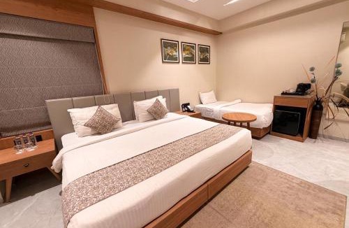 Dwarka Hotel | Hotel Park Royal