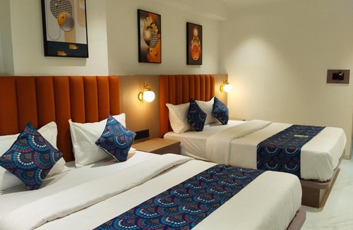 Ahmedabad Hotel | Hotel Pelican villaa
